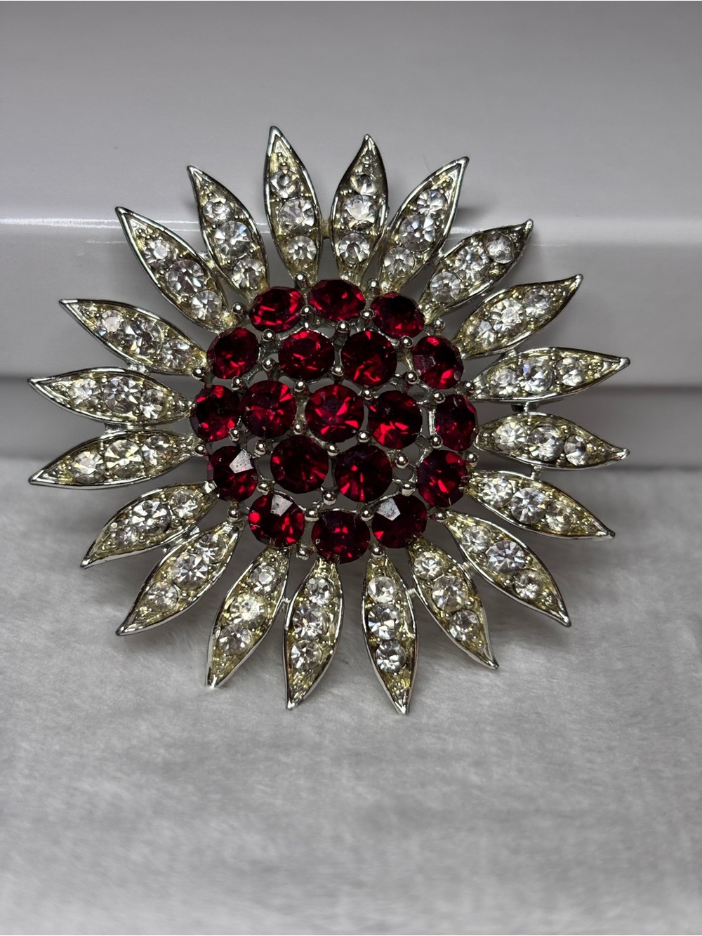 Vintage Signed LISNER Ruby Red Clear Rhinestone Starburst Brooch